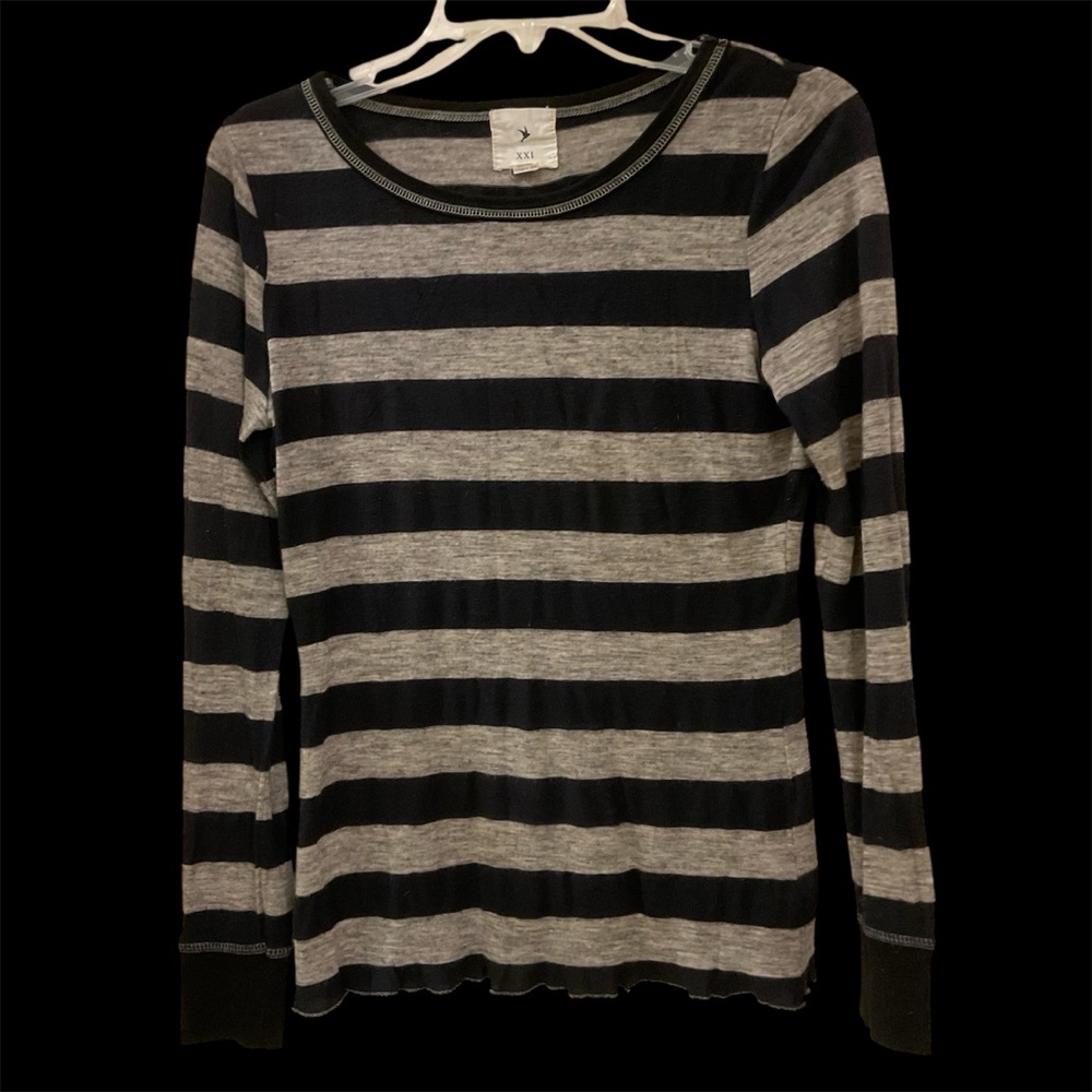 FREE with purchase: Forever 21 Black /Grey Long Sleeve, Crew Neck Top, Sz Med